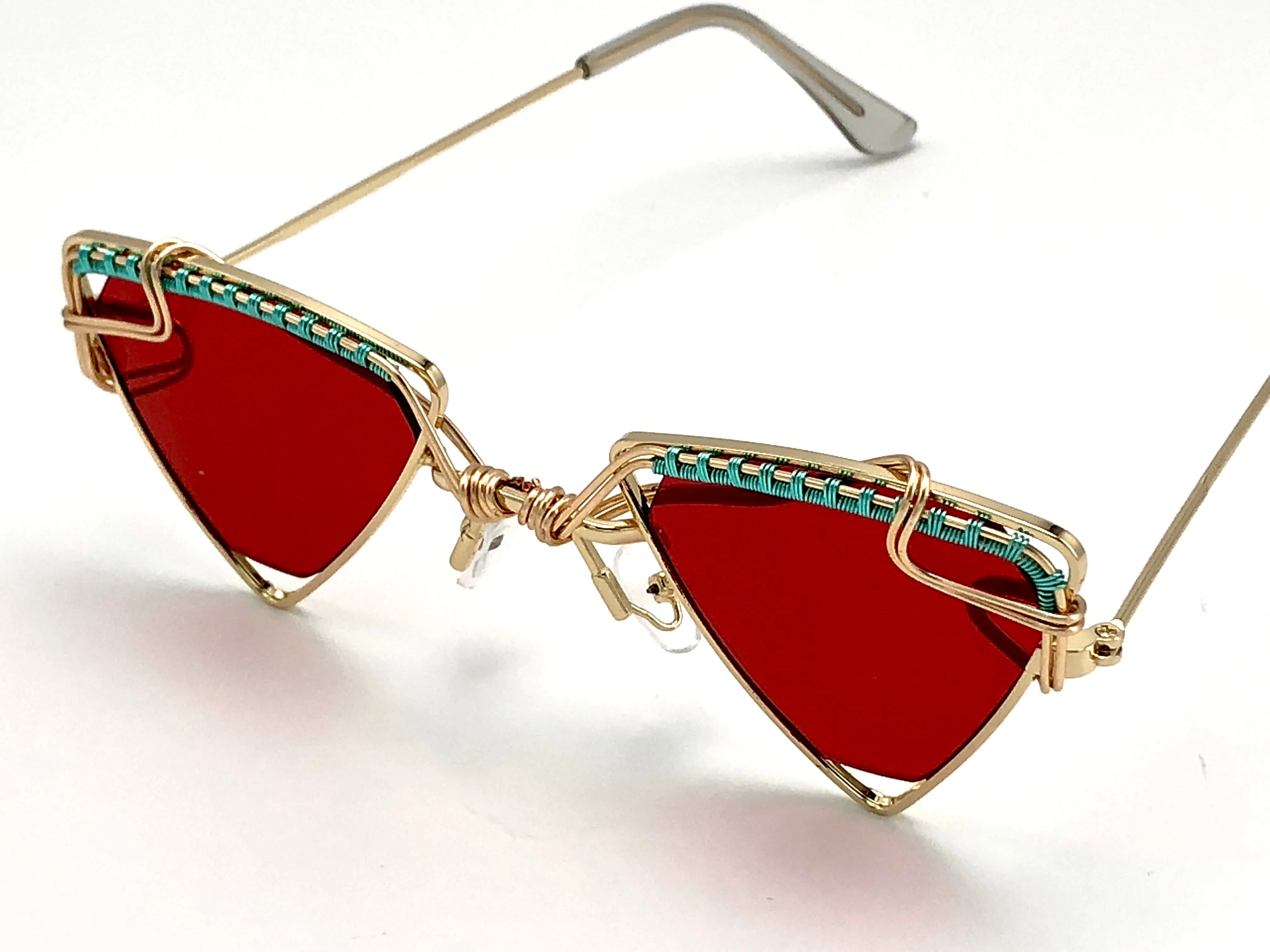 TRiANGLE Red Turquoise Gold CR